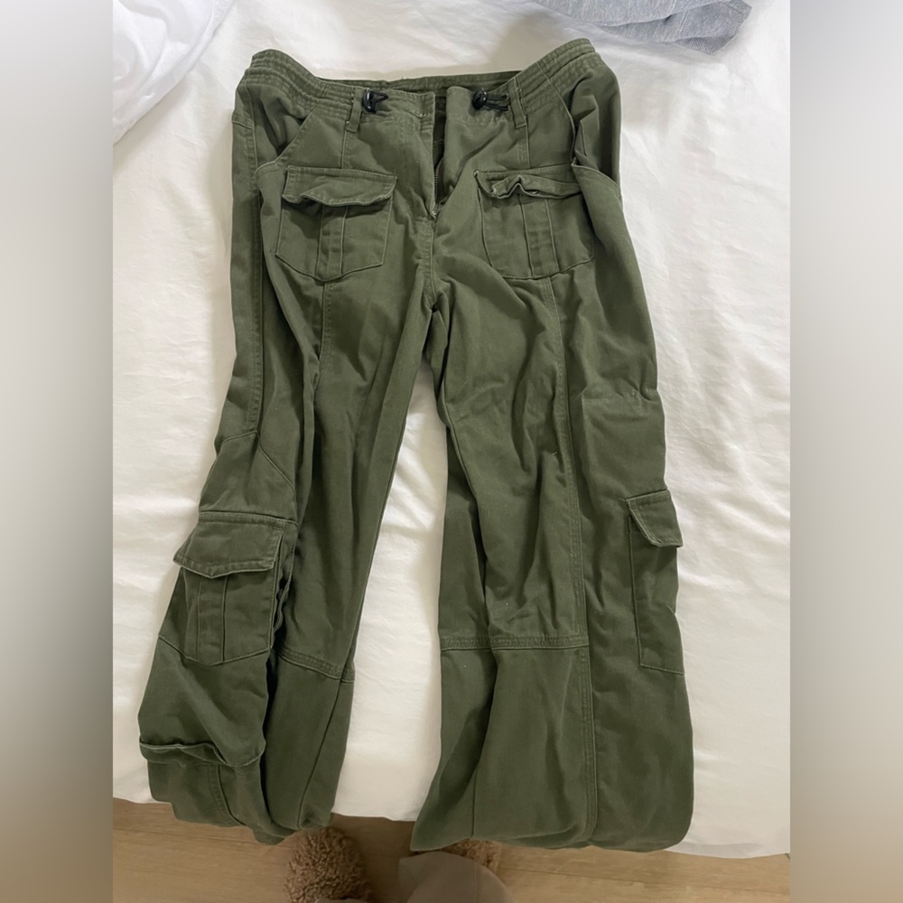 Brandy Melville cargo pants